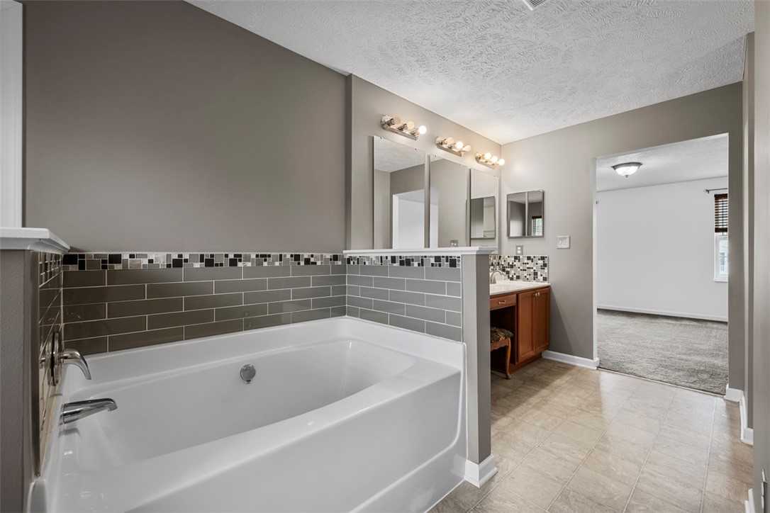 North Huntingdon, Pennsylvania 15642, United States, 4 Bedrooms Bedrooms, ,4 BathroomsBathrooms,Residential,Active,99967