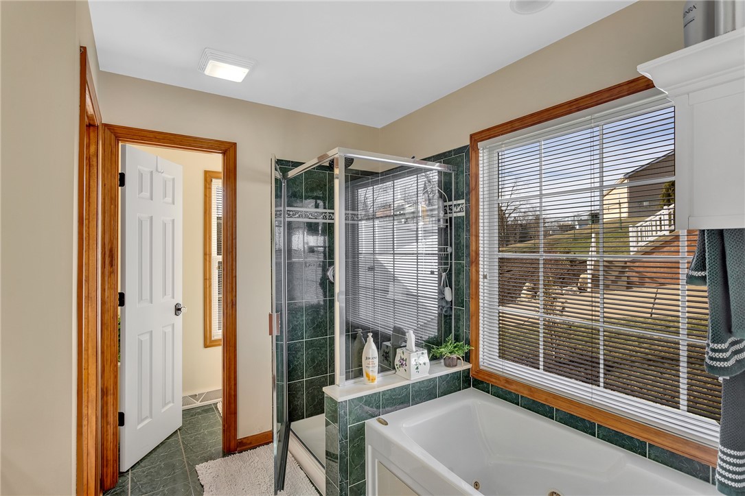 110 Grandwood Ct Ct, Monroeville, Pennsylvania image 18