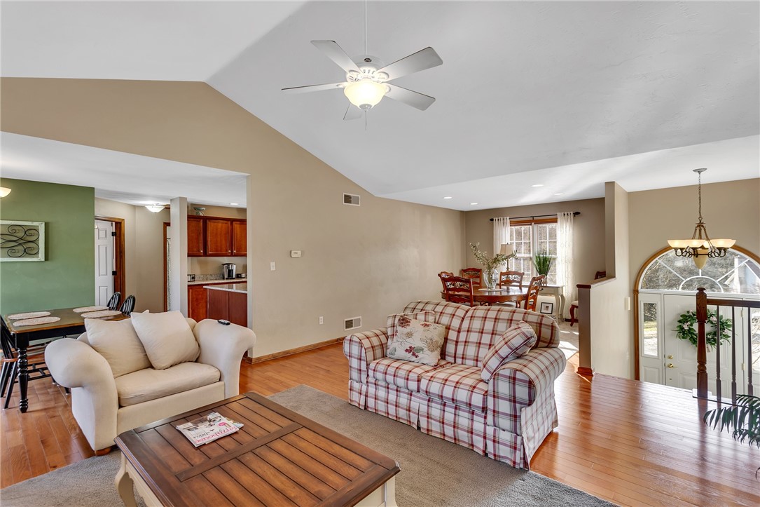 110 Grandwood Ct Ct, Monroeville, Pennsylvania image 7