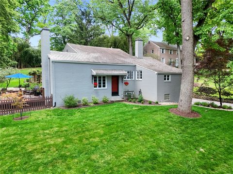 Photo of 119 Byron Rd, Pittsburgh, PA 15237 (MLS # 1757381)