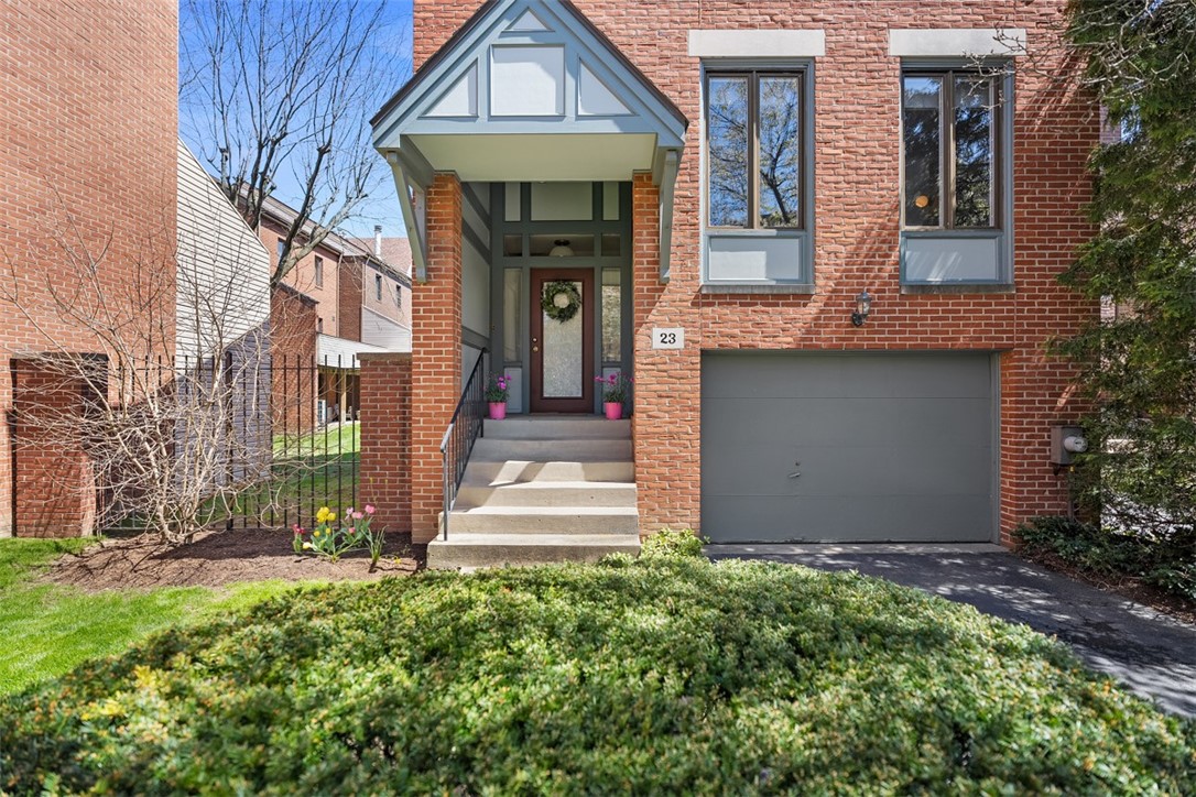 100 Denniston St 23