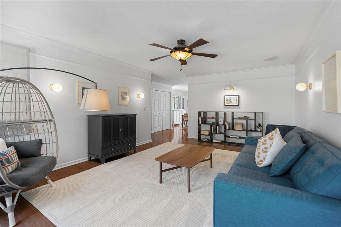 100 Denniston St 23