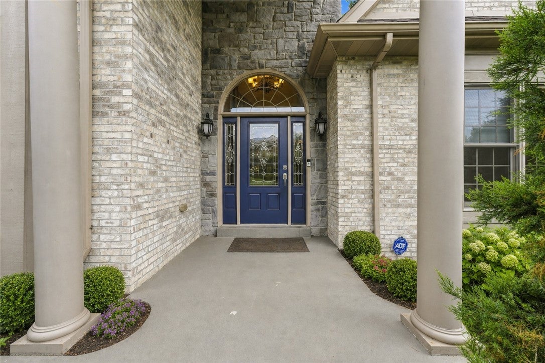 4819 Stonebridge Drive