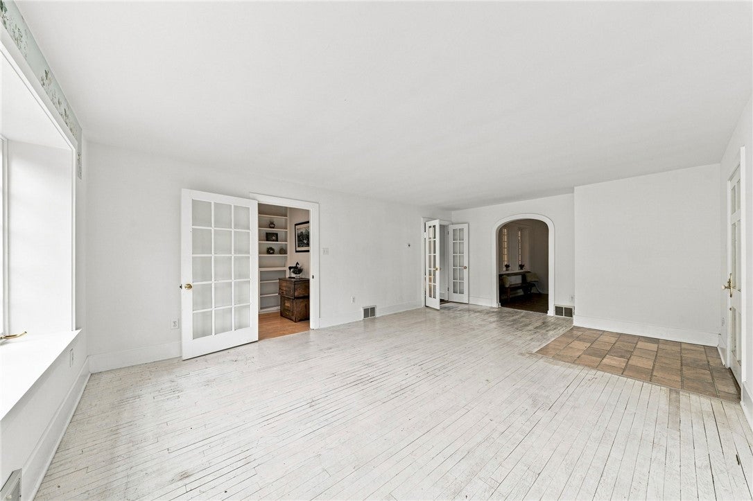 2359 James Drive