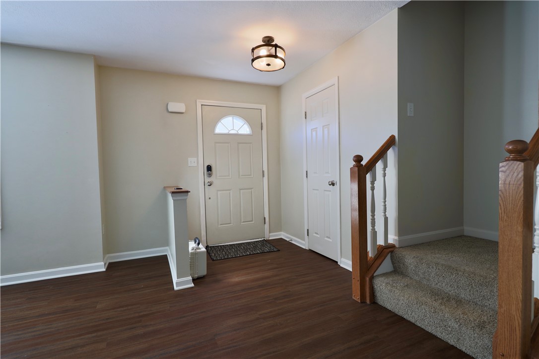 Coraopolis, Pennsylvania 15108, United States, 3 Bedrooms Bedrooms, ,3 BathroomsBathrooms,Residential,Active,201628