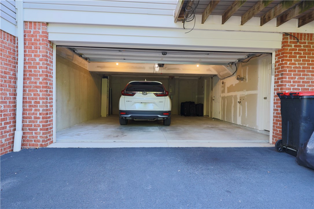 Coraopolis, Pennsylvania 15108, United States, 3 Bedrooms Bedrooms, ,3 BathroomsBathrooms,Residential,Active,201628