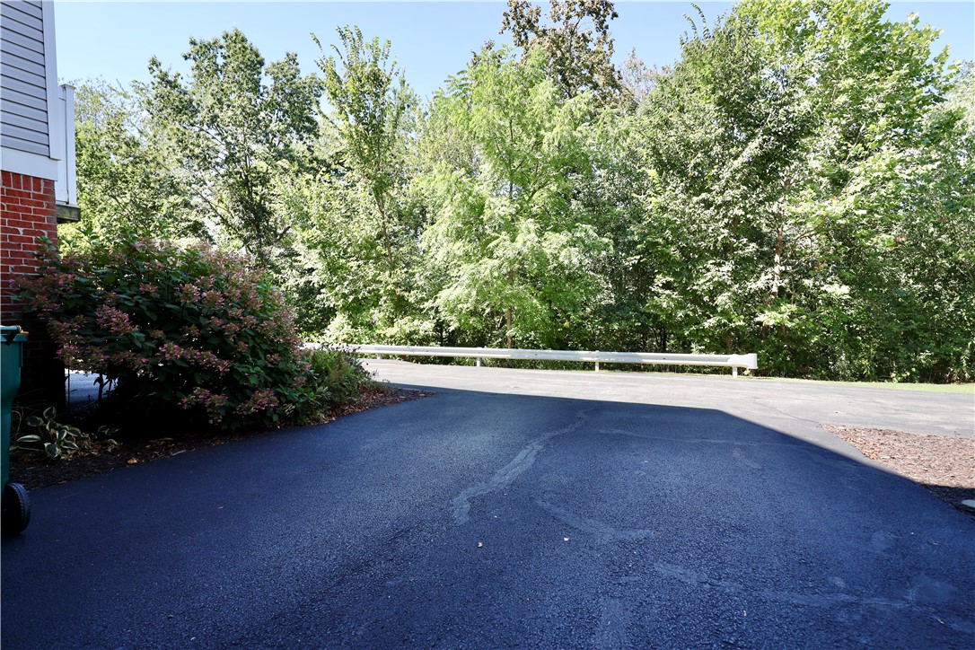 Coraopolis, Pennsylvania 15108, United States, 3 Bedrooms Bedrooms, ,3 BathroomsBathrooms,Residential,Active,201628