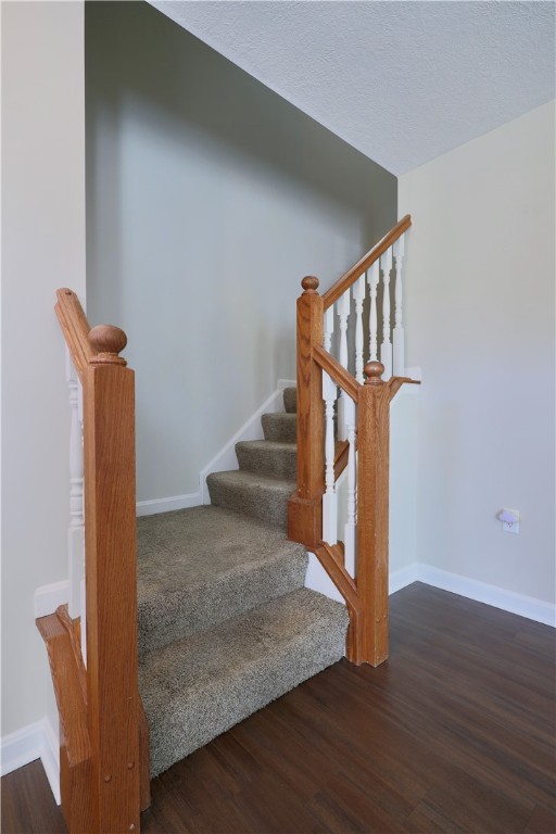 Coraopolis, Pennsylvania 15108, United States, 3 Bedrooms Bedrooms, ,3 BathroomsBathrooms,Residential,Active,201628