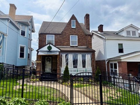 Photo of 1202 Berkshire Ave, Pittsburgh, PA 15226 (MLS # 1749420)