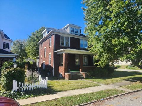 Photo of 809 Arthur Ave, Scottdale, PA 15683 (MLS # 1734972)