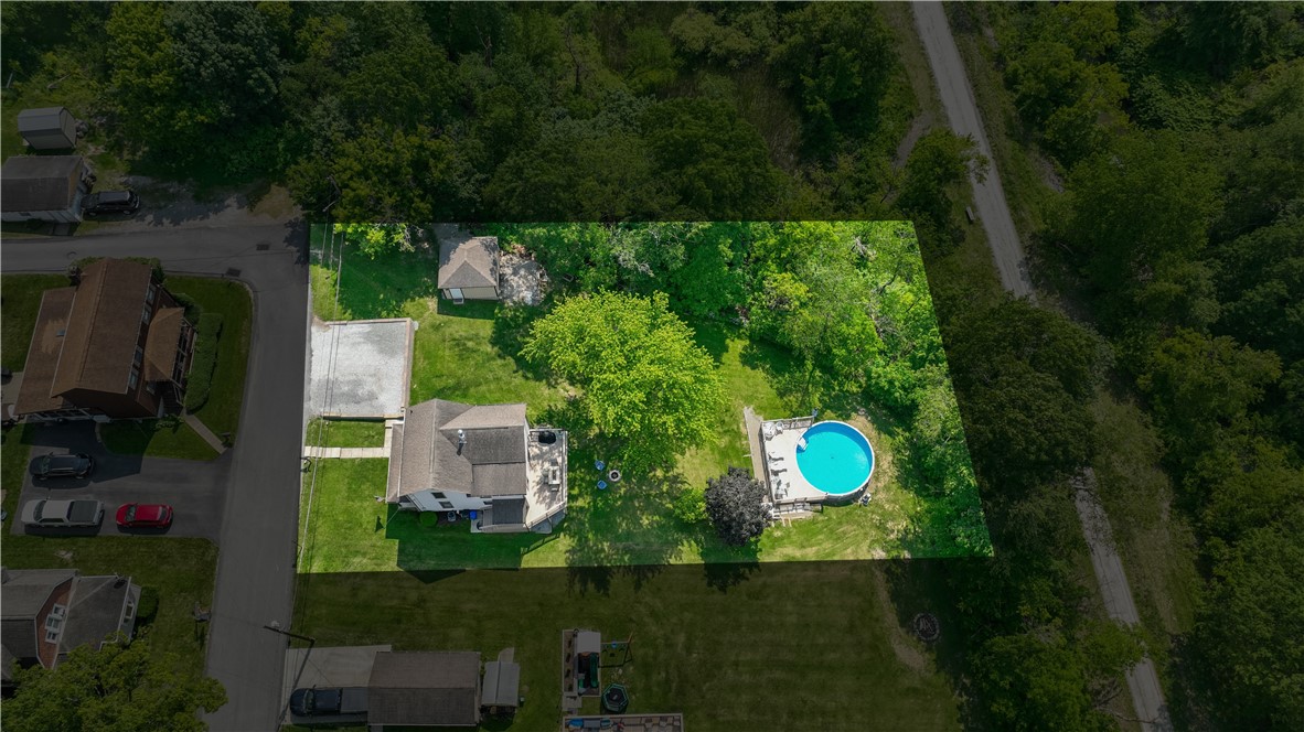 Oakdale, Pennsylvania 15071, United States, 2 Bedrooms Bedrooms, ,2 BathroomsBathrooms,Residential,Contingent,146683