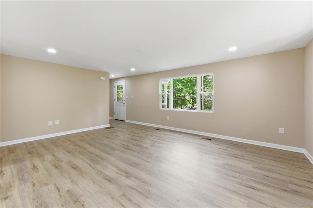 162 Foxwood Rd