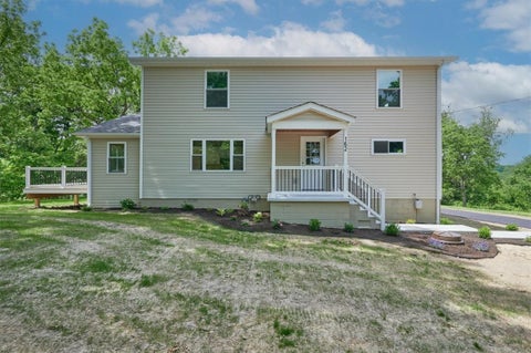 Photo of 162 Foxwood Rd, Coraopolis, PA 15108 (MLS # 1757852)
