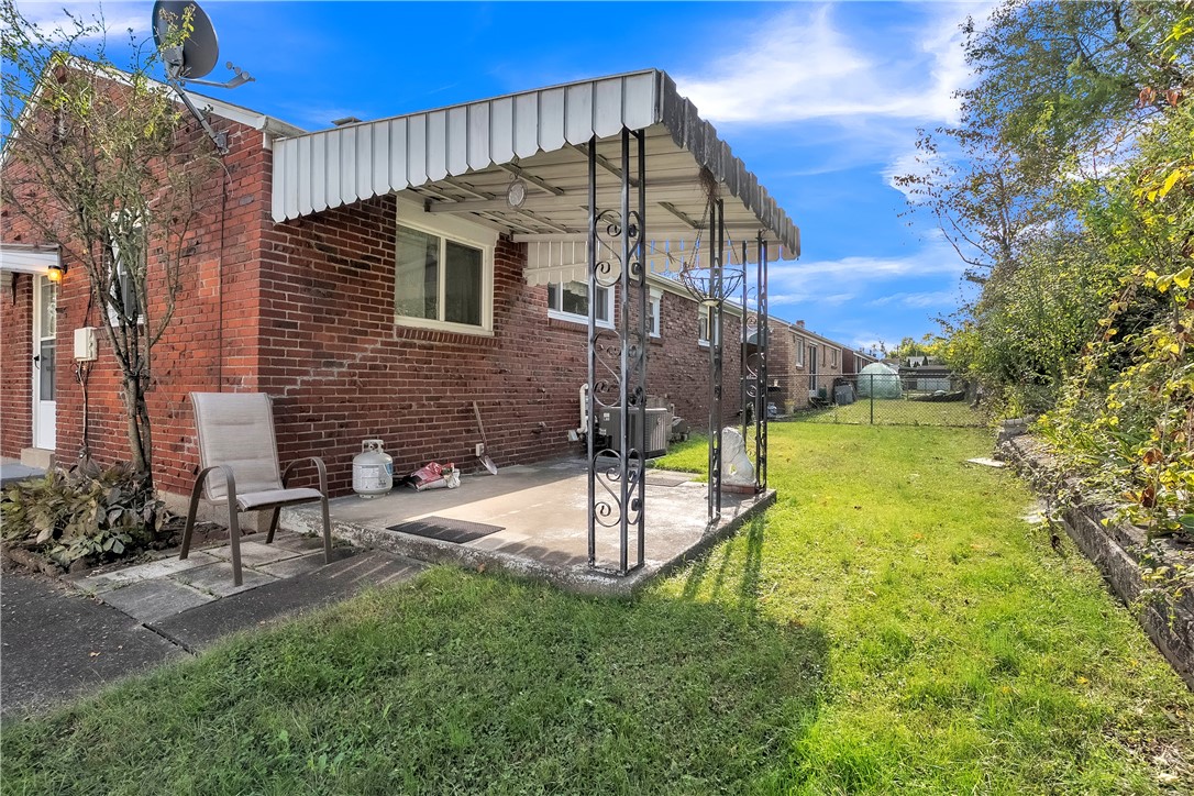 Banksville/Westwood, Pennsylvania 15216, United States, 3 Bedrooms Bedrooms, ,2 BathroomsBathrooms,Residential,Contingent,223938