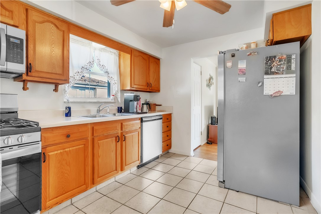 Banksville/Westwood, Pennsylvania 15216, United States, 3 Bedrooms Bedrooms, ,2 BathroomsBathrooms,Residential,Contingent,223938