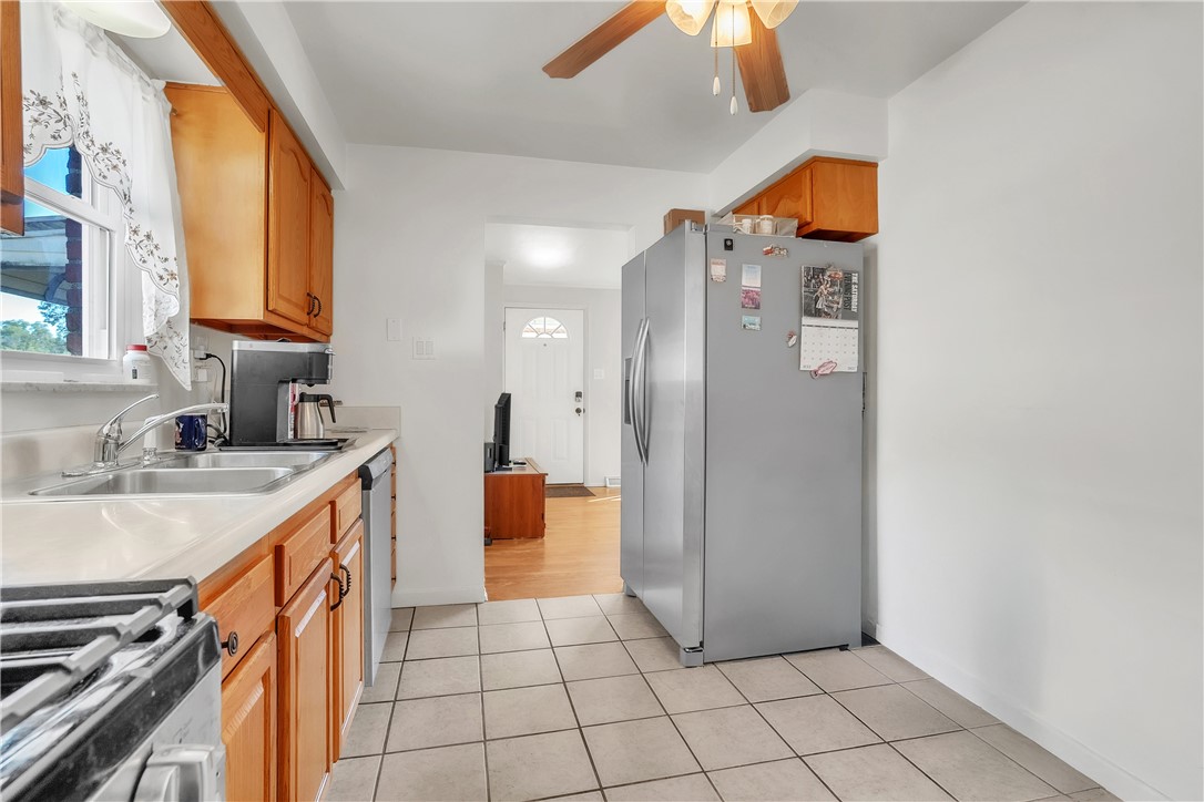 Banksville/Westwood, Pennsylvania 15216, United States, 3 Bedrooms Bedrooms, ,2 BathroomsBathrooms,Residential,Contingent,223938