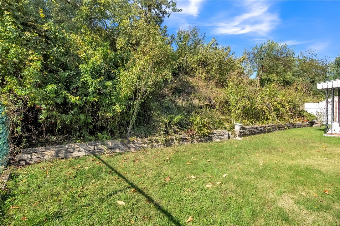 Banksville/Westwood, Pennsylvania 15216, United States, 3 Bedrooms Bedrooms, ,2 BathroomsBathrooms,Residential,Contingent,223938