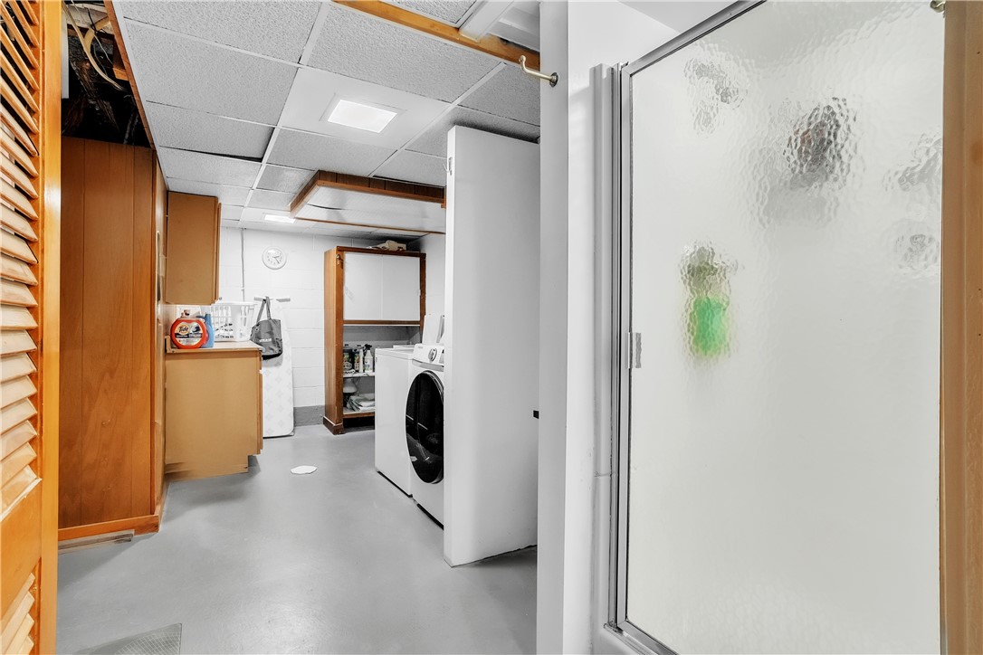 Banksville/Westwood, Pennsylvania 15216, United States, 3 Bedrooms Bedrooms, ,2 BathroomsBathrooms,Residential,Contingent,223938