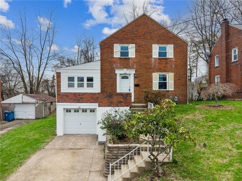 Photo of 617 Elm Dr, Verona, PA 15147 (MLS # 1746134)