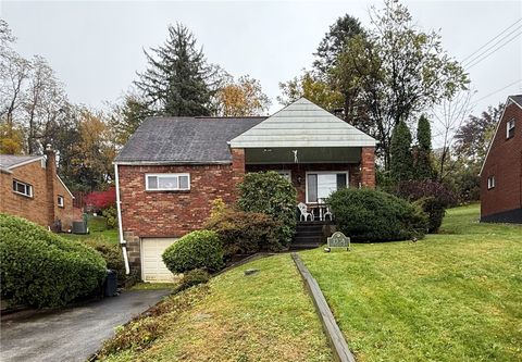 Photo of 1938 Glencrest Dr, Monroeville, PA 15146 (MLS # 1736285)