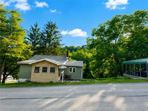 Homes For Sale - 101 Fishpot Rd Rd<br/> Washington County, Centerville, PA 15333