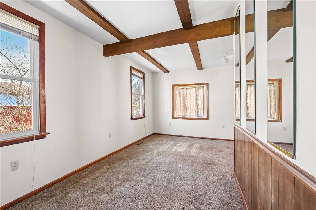 McKees Rocks, Pennsylvania 15136, United States, 3 Bedrooms Bedrooms, ,2 BathroomsBathrooms,Residential,Contingent,83847