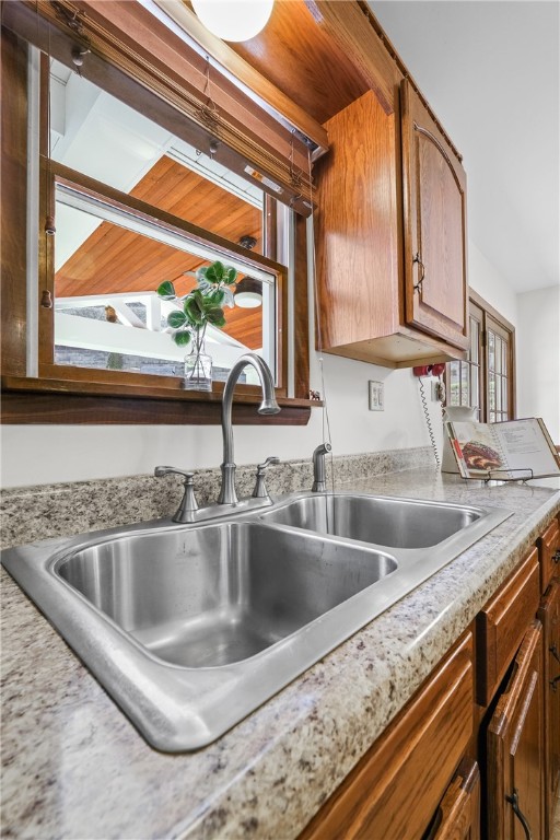 McKees Rocks, Pennsylvania 15136, United States, 3 Bedrooms Bedrooms, ,2 BathroomsBathrooms,Residential,Contingent,83847