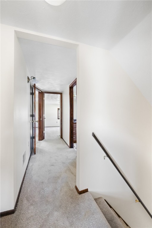 McKees Rocks, Pennsylvania 15136, United States, 3 Bedrooms Bedrooms, ,2 BathroomsBathrooms,Residential,Contingent,83847