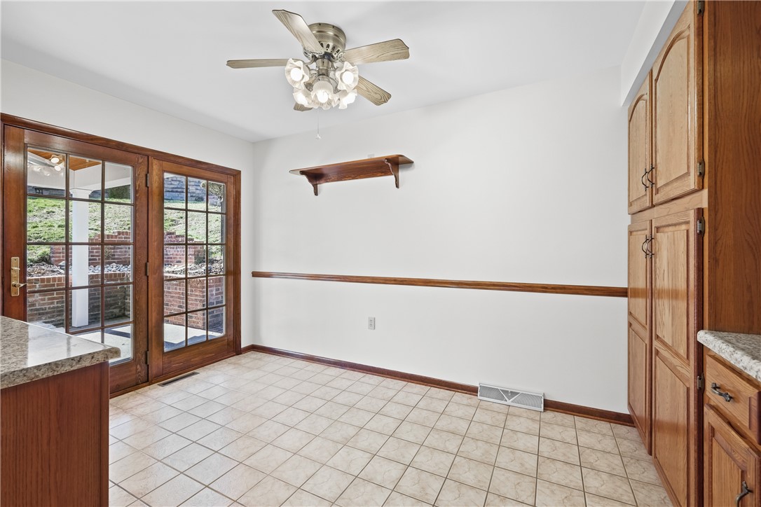 McKees Rocks, Pennsylvania 15136, United States, 3 Bedrooms Bedrooms, ,2 BathroomsBathrooms,Residential,Contingent,83847