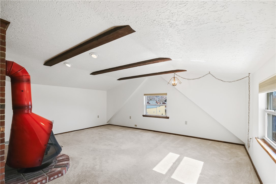 McKees Rocks, Pennsylvania 15136, United States, 3 Bedrooms Bedrooms, ,2 BathroomsBathrooms,Residential,Contingent,83847