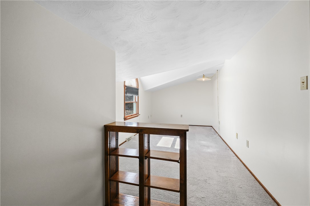 McKees Rocks, Pennsylvania 15136, United States, 3 Bedrooms Bedrooms, ,2 BathroomsBathrooms,Residential,Contingent,83847