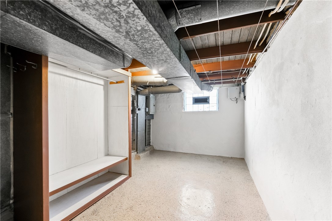 McKees Rocks, Pennsylvania 15136, United States, 3 Bedrooms Bedrooms, ,2 BathroomsBathrooms,Residential,Contingent,83847