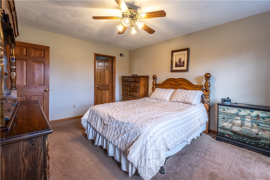 Winfield Twp, Pennsylvania 16023, United States, 4 Bedrooms Bedrooms, ,3 BathroomsBathrooms,Residential,Active,241989