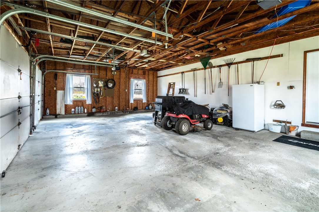 Winfield Twp, Pennsylvania 16023, United States, 4 Bedrooms Bedrooms, ,3 BathroomsBathrooms,Residential,Active,241989