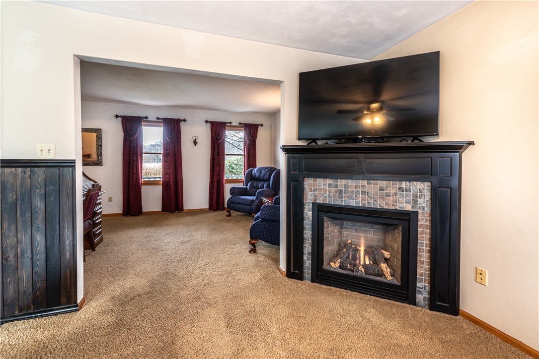 Winfield Twp, Pennsylvania 16023, United States, 4 Bedrooms Bedrooms, ,3 BathroomsBathrooms,Residential,Active,241989