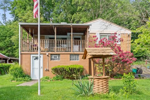 100 Longvue Dr Ross Twp PA 15237