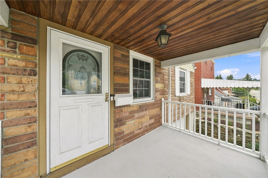 744 Mayville Ave