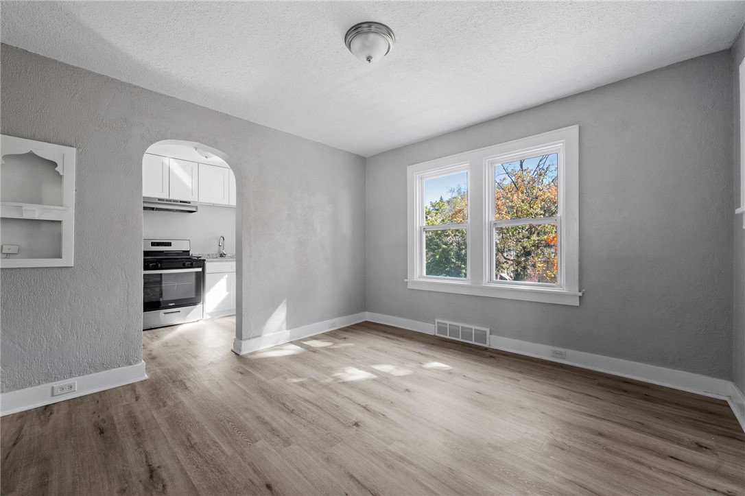 47 Bellanca Ave Ave, Brentwood, Pennsylvania image 22