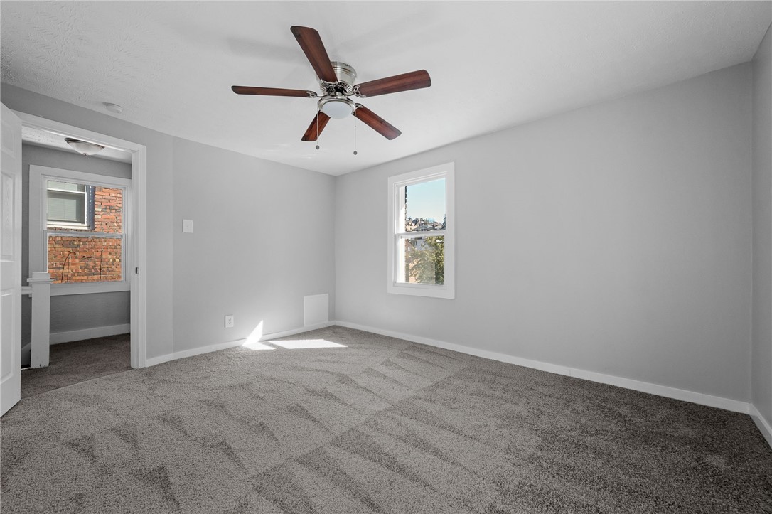 47 Bellanca Ave Ave, Brentwood, Pennsylvania image 35