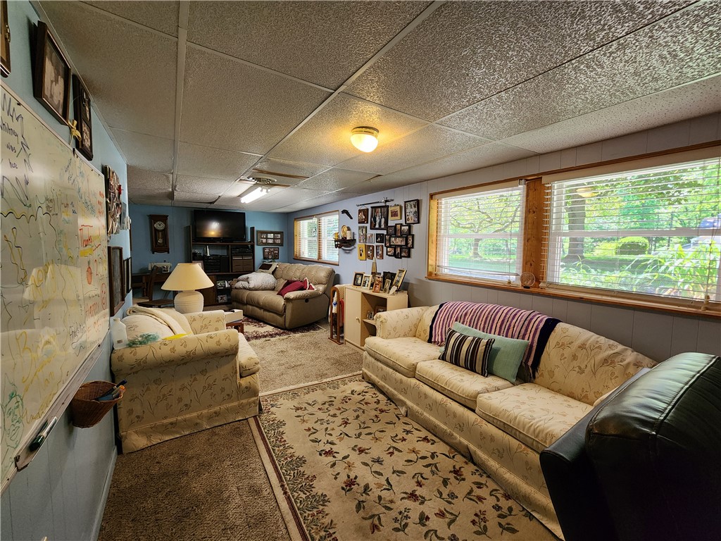 Coolspring Twp, Pennsylvania 16137, United States, 3 Bedrooms Bedrooms, ,3 BathroomsBathrooms,Residential,Active,143226