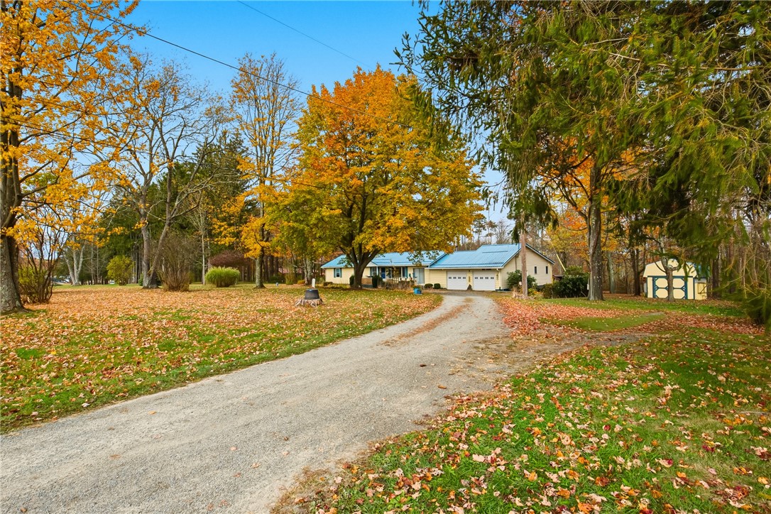 Somerset Twp, Pennsylvania 15501, United States, 4 Bedrooms Bedrooms, ,3 BathroomsBathrooms,Residential,Pending,236307