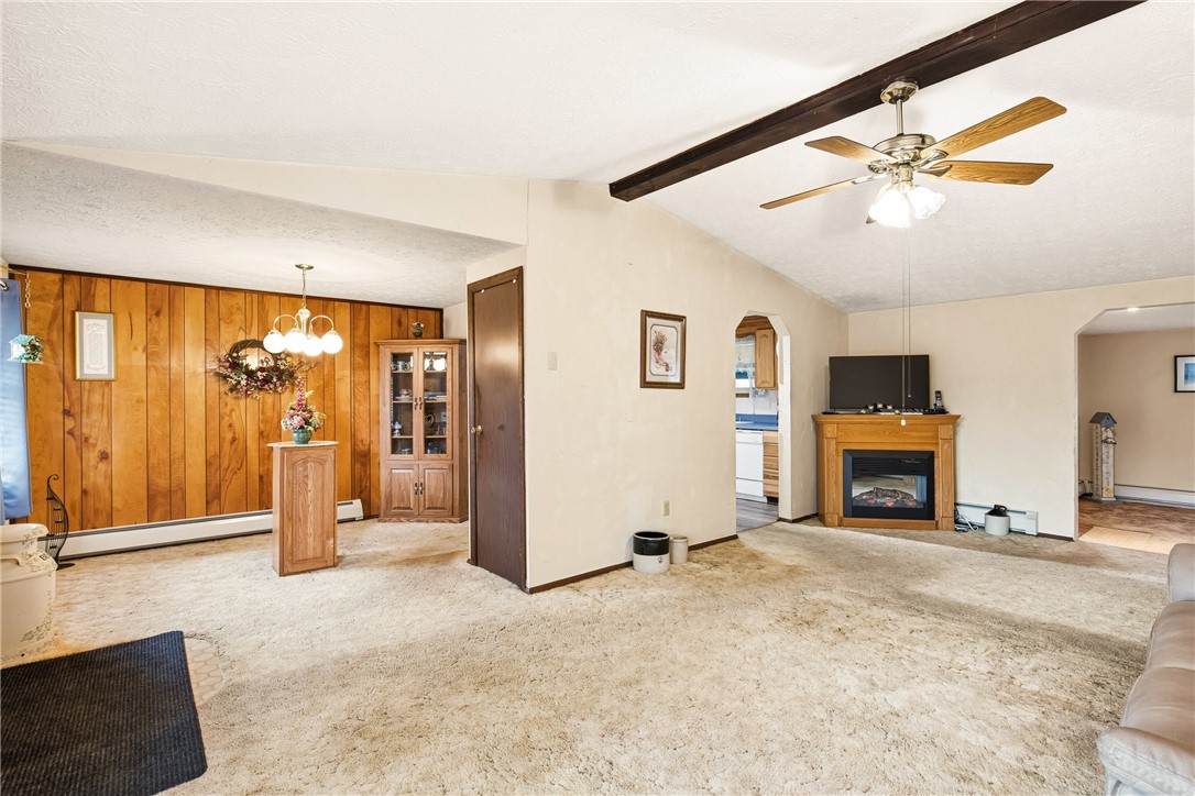 Somerset Twp, Pennsylvania 15501, United States, 4 Bedrooms Bedrooms, ,3 BathroomsBathrooms,Residential,Pending,236307