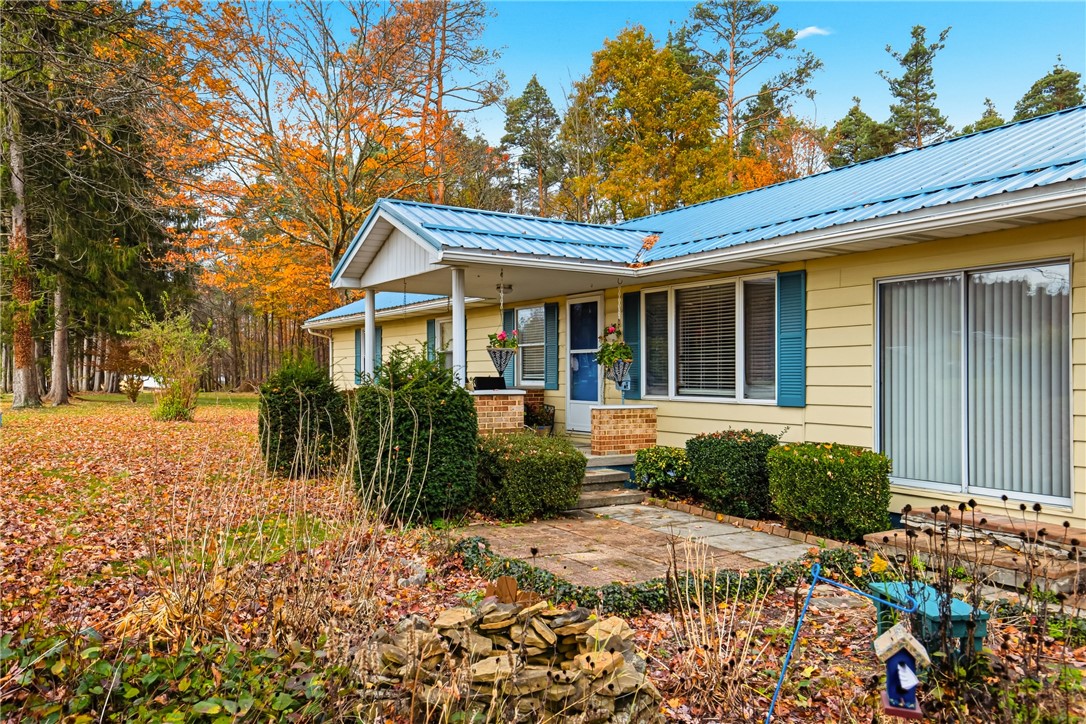 Somerset Twp, Pennsylvania 15501, United States, 4 Bedrooms Bedrooms, ,3 BathroomsBathrooms,Residential,Pending,236307