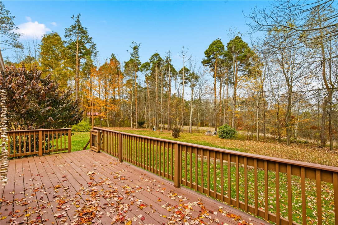 Somerset Twp, Pennsylvania 15501, United States, 4 Bedrooms Bedrooms, ,3 BathroomsBathrooms,Residential,Pending,236307