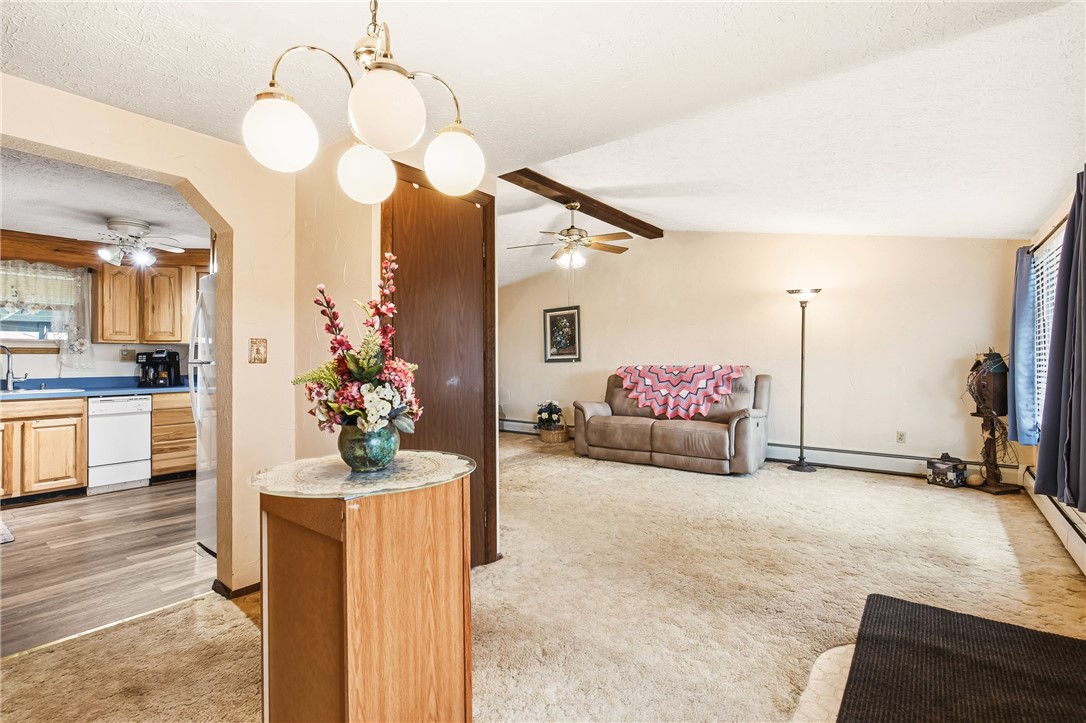 Somerset Twp, Pennsylvania 15501, United States, 4 Bedrooms Bedrooms, ,3 BathroomsBathrooms,Residential,Pending,236307