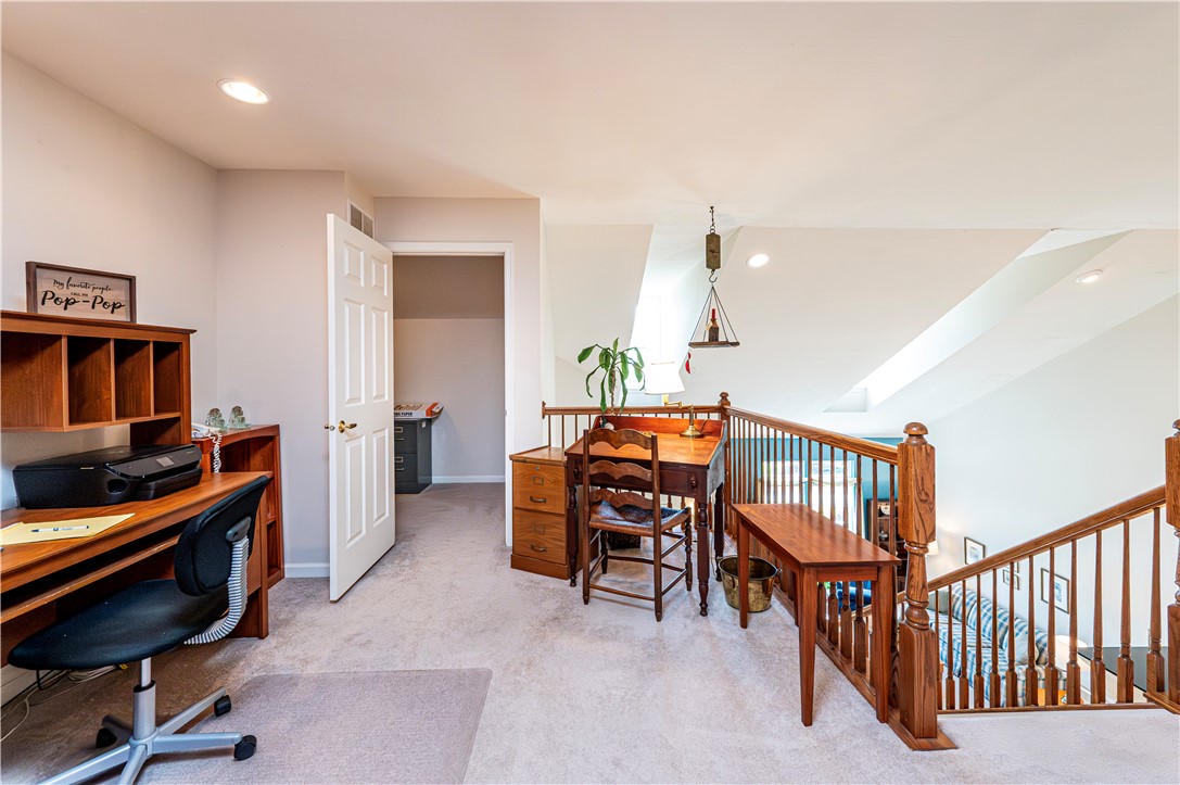 Unity Twp, Pennsylvania 15601, United States, 3 Bedrooms Bedrooms, ,4 BathroomsBathrooms,Residential,Pending,181003