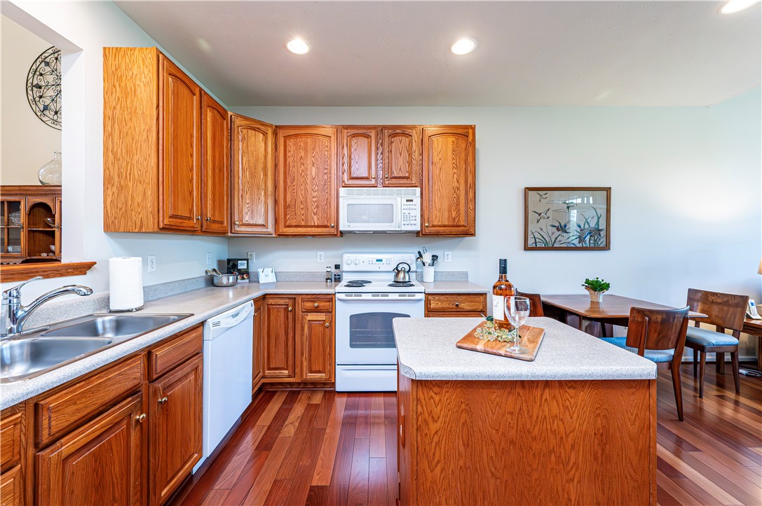 Unity Twp, Pennsylvania 15601, United States, 3 Bedrooms Bedrooms, ,4 BathroomsBathrooms,Residential,Pending,181003