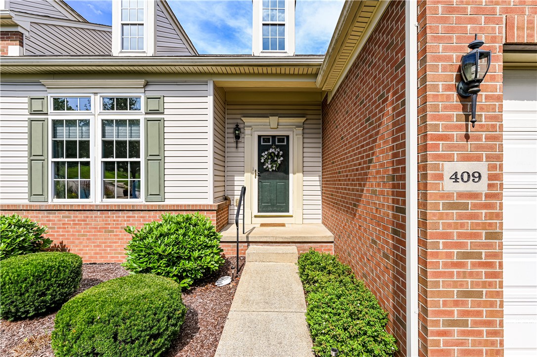 Unity Twp, Pennsylvania 15601, United States, 3 Bedrooms Bedrooms, ,4 BathroomsBathrooms,Residential,Pending,181003