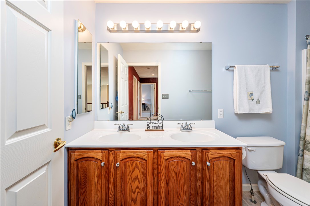 Unity Twp, Pennsylvania 15601, United States, 3 Bedrooms Bedrooms, ,4 BathroomsBathrooms,Residential,Pending,181003