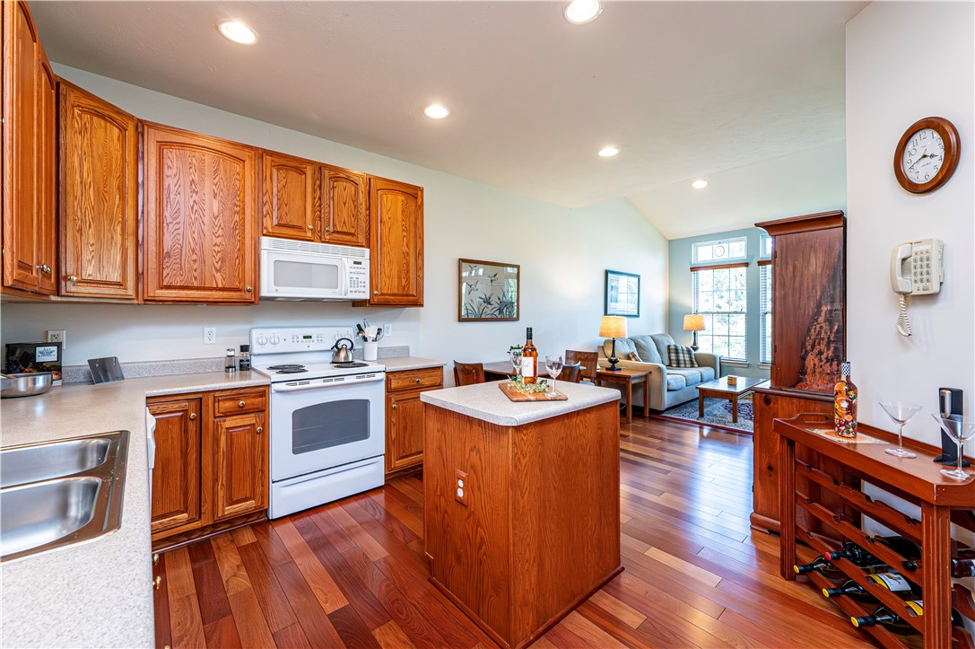 Unity Twp, Pennsylvania 15601, United States, 3 Bedrooms Bedrooms, ,4 BathroomsBathrooms,Residential,Pending,181003